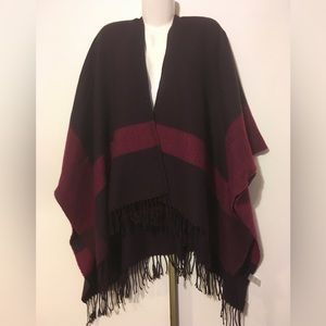 Ladies Poncho - OS